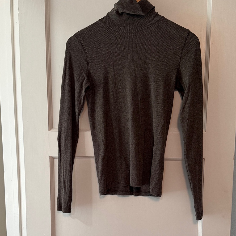 Everlane - Supima Microrib Turtleneck - Washed Fatigue - S